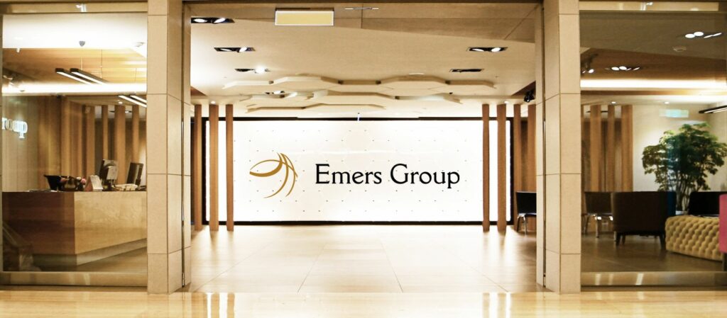 banner emers